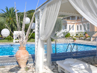 Nefeli Hotel, Kommeno
