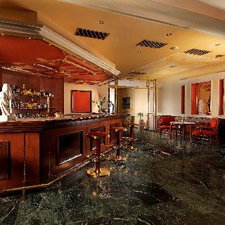 Savoy Hotel, Piraeus