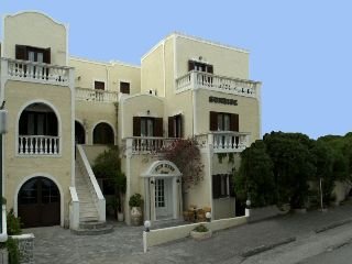 Sunrise Hotel, Fira