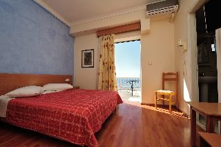 Adonis City Hotel, Patra