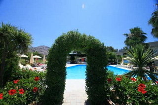 Olive Garden Hotel, Lardos
