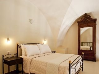 Lava Suites & Lounge Hotel, Fira