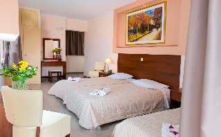 Varres Hotel, Varres