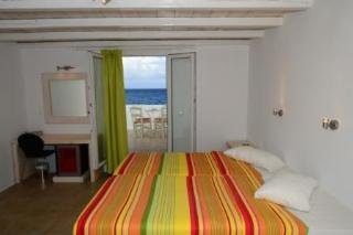 Paradise Beach Resort, Paradise