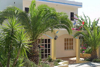 Karavos Hotel, Arhangelos