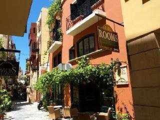 Vranas Studios, Hania