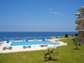 Renieris Hotel, Stalos