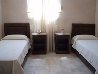 Elaia Hotel, Listaros