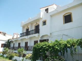 Blue Sky Hotel, Kokkari
