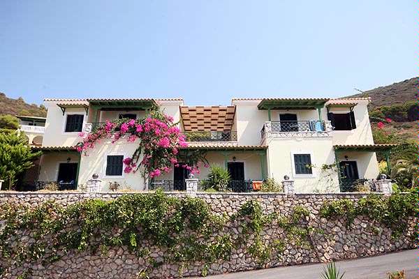 Sirios Hotel, Kathisma