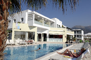 Angela Suites Boutique Hotel, Sisses