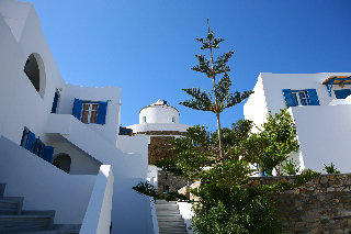 Poseidon (ios) Hotel, Port Area