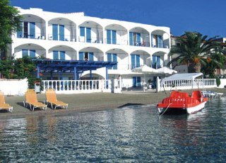 Knossos Hotel, Tolo
