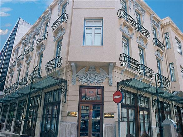 The Bristol Hotel, Salonic